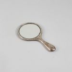 581398 Hand mirror